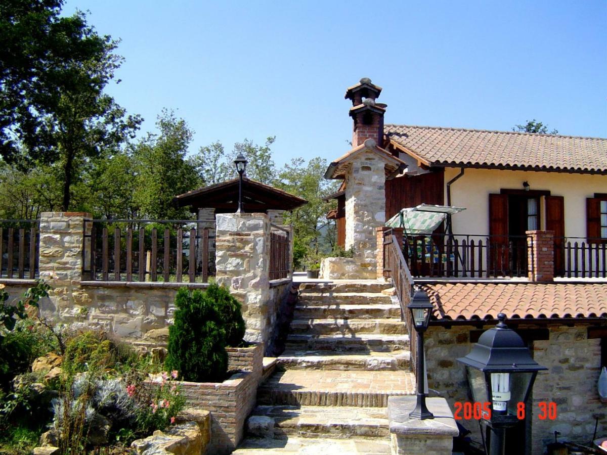 Agriturismo Countryhouse Le Giare Gubbio Eksteriør bilde