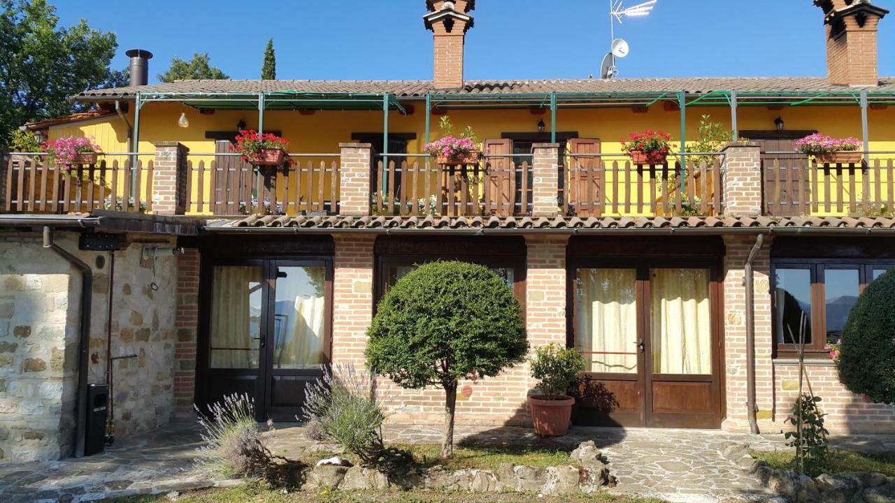 Agriturismo Countryhouse Le Giare Gubbio Eksteriør bilde