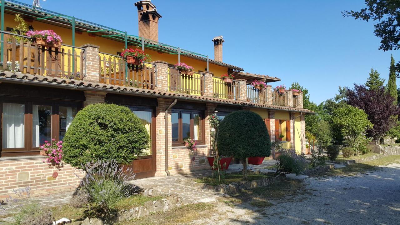 Agriturismo Countryhouse Le Giare Gubbio Eksteriør bilde